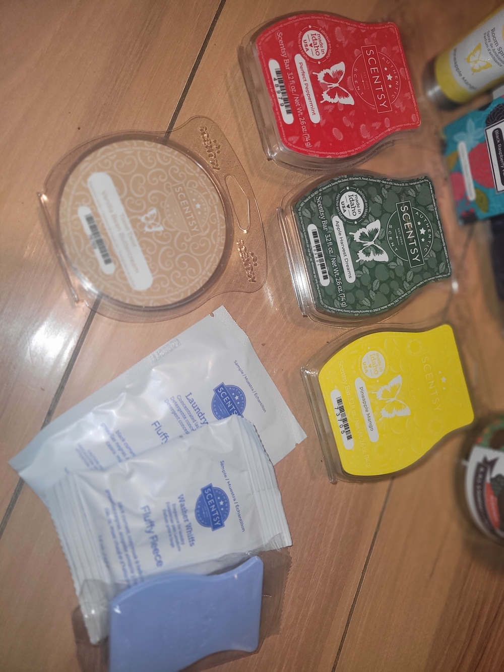 Scentsy Lot - Picture 4 of 5